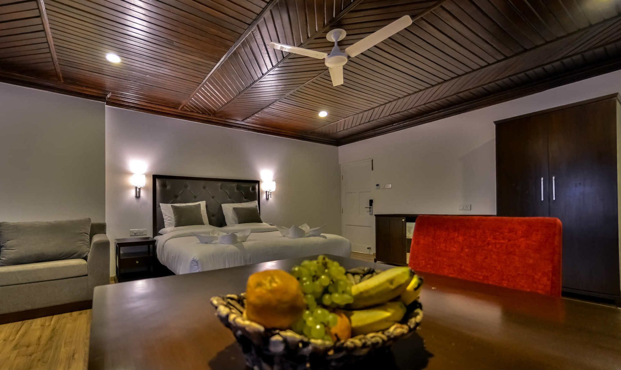 Hotel Metropolis Srīnagar Kültér fotó